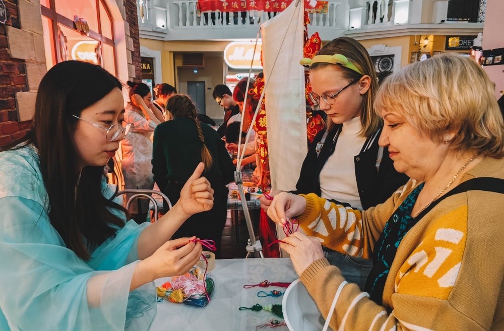 “龙行龘龘·中国年”中俄文化交流活动在俄罗斯布拉戈维申斯克市举行